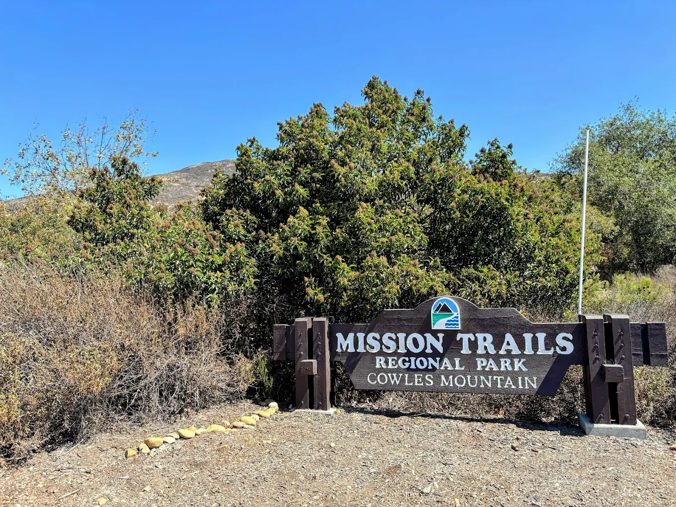 Cowles Mountain in San Diego - summit hiking trail with city views